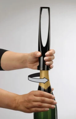 Le Creuset Screwpull SW-105 Pop Bulle Kurkentrekker Satin Chrome -Bekend Glaswerk Winkel 59139013000664 2 1486032676 1600x1200