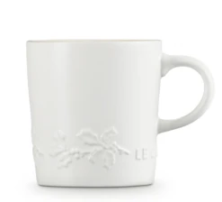 Le Creuset Holly Collectie Mok 200 Ml Aardewerk Katoenwit 13 Le Creuset Holly Collectie Mok 200 Ml Aardewerk Katoenwit -Bekend Glaswerk Winkel lc 20200529 zs ps fs 60303204311511 005