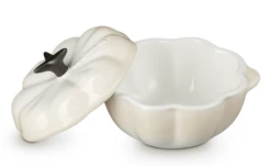 Le Creuset Minipan Pompoen 350 Ml Aardewerk Meringue -Bekend Glaswerk Winkel lc 20200703 zs ps fs 61802357160003 005