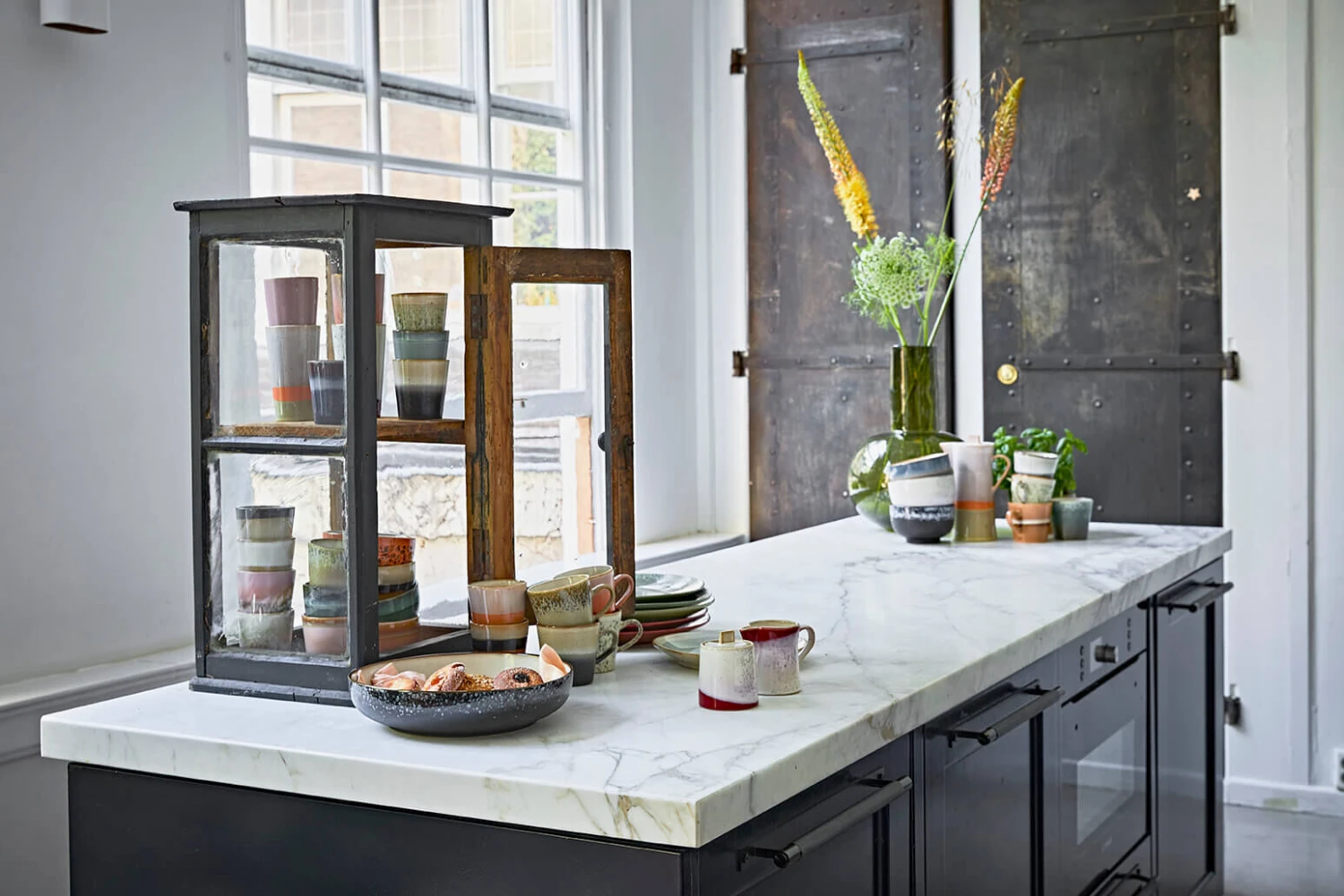 HK Living 70's ACE6864 Virgo Cappuccinomok 300 Ml Aardewerk Grass-Stream-Hail-Rock 4-delig 6 HK Living 70's ACE6864 Virgo Cappuccinomok 300 Ml Aardewerk Grass-Stream-Hail-Rock 4-delig - Afbeelding 4